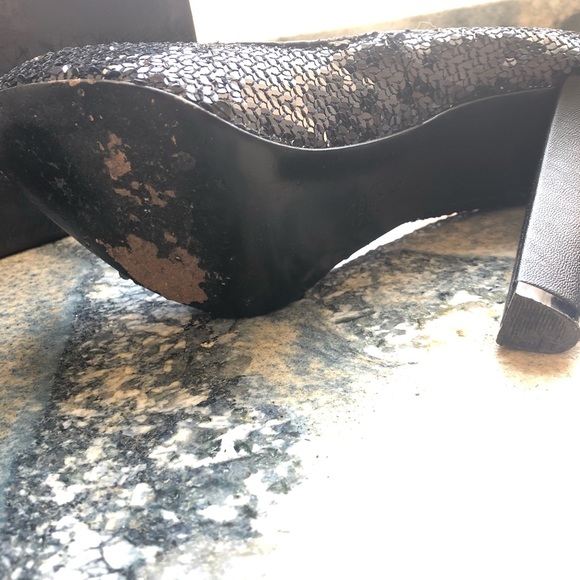 Dolce Vita Black Sequin Pump - Picture 4 of 6